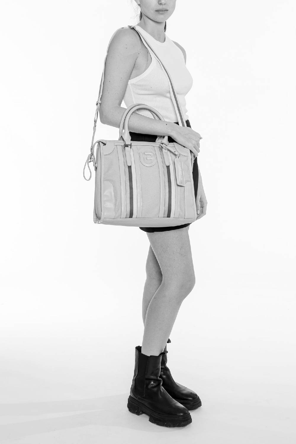 L.Pucci Asmara Stripes Canvas Beige Promozione