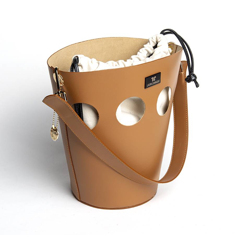 Laura Di Maggio NOAH BUCKET – Borsa in pelle elegant traforata cuoio Vendite Flash