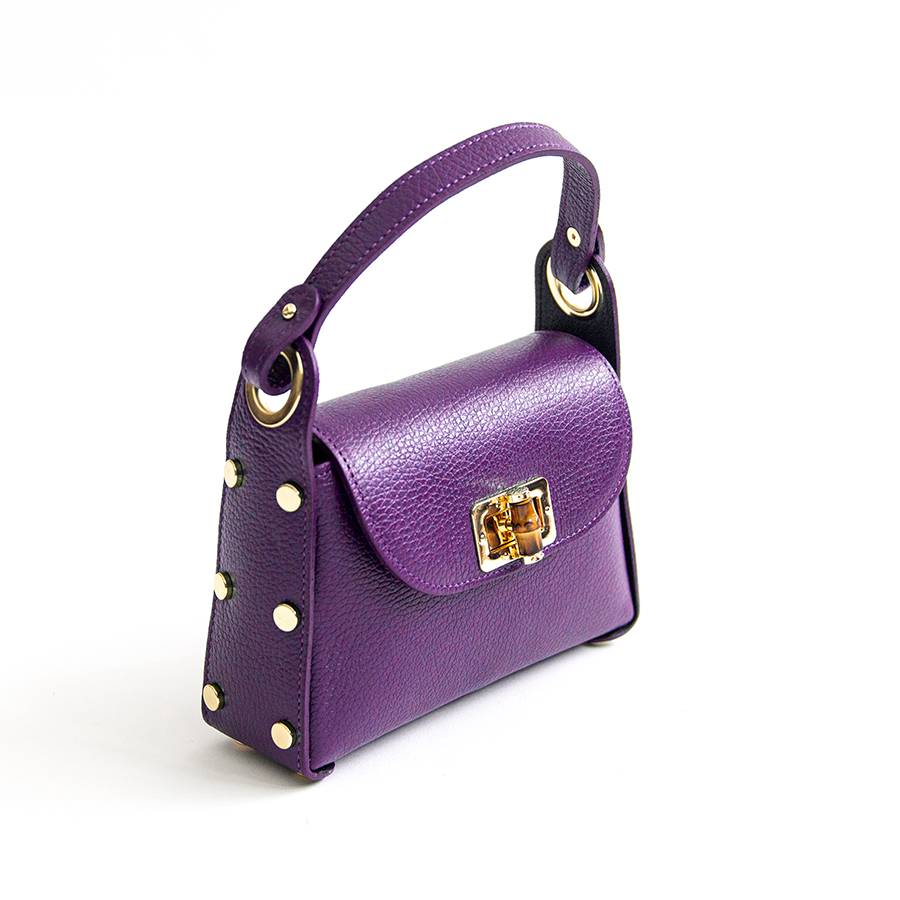 Laura Di Maggio BAMBU’ – borsetta con borchie in pelle viola 2025