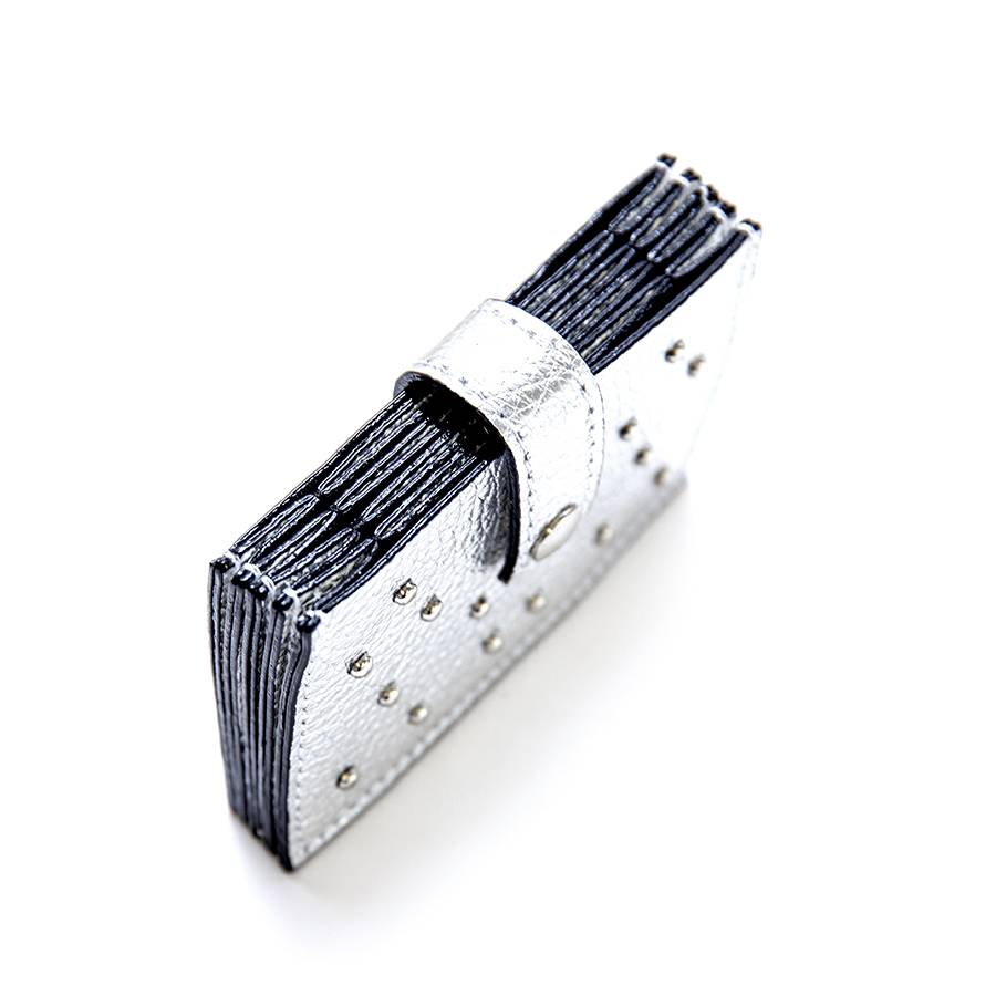 Laura Di Maggio CREDIT CARD – credit card argentato con borchie In Saldo