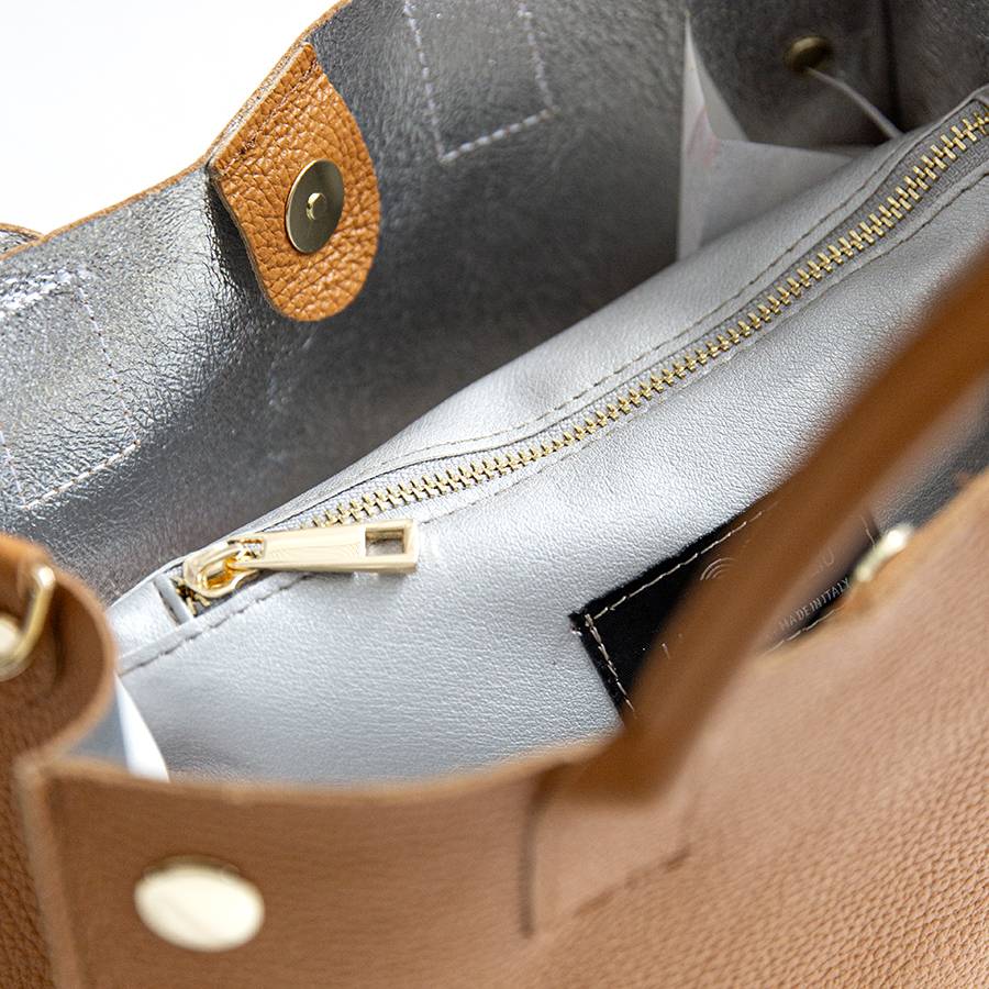 Laura Di Maggio SAM – Shopping con borchie in pelle cuoio Spedizione Gratuita