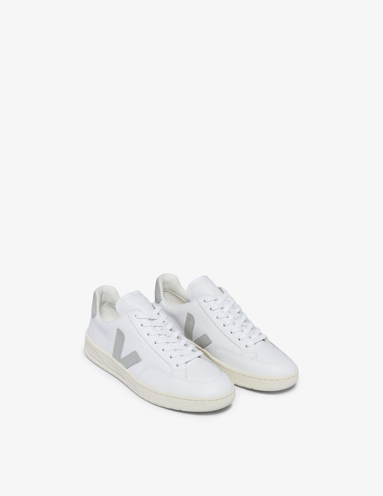 Veja Sneakers in pelle V-12 Vendite Flash
