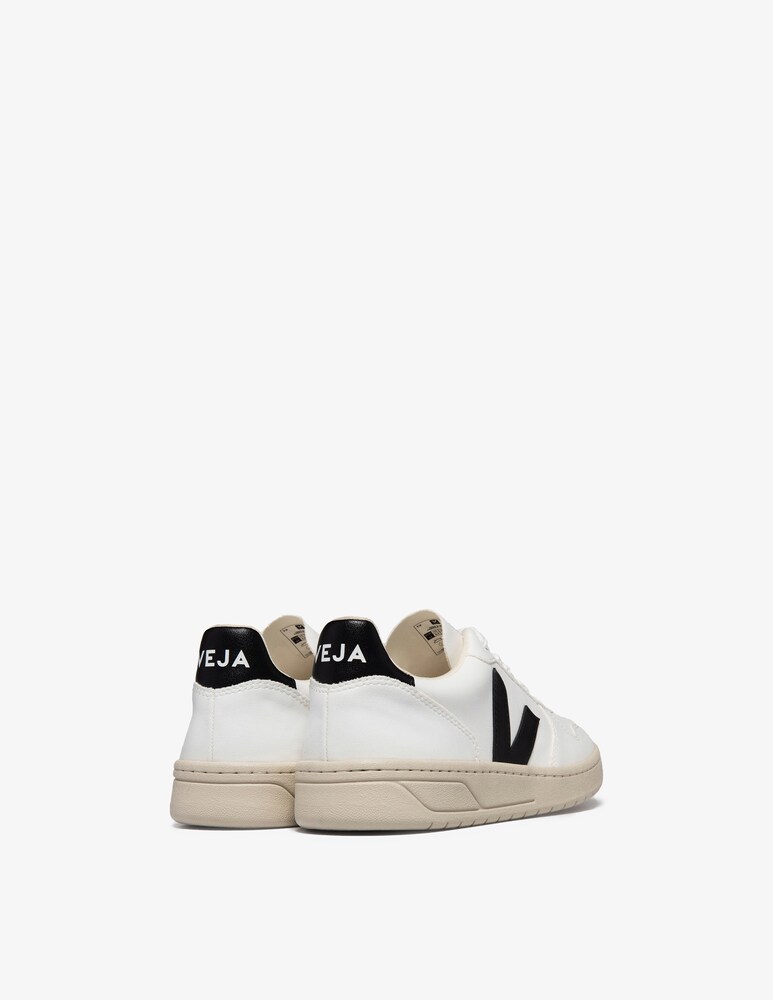 Veja Sneakers in pelle V-1o Saldi
