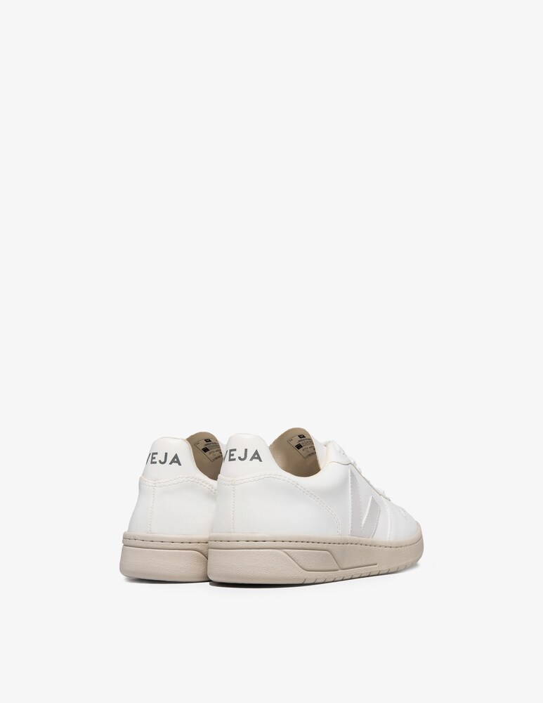 Veja Sneakers in pelle V-1o Offerte