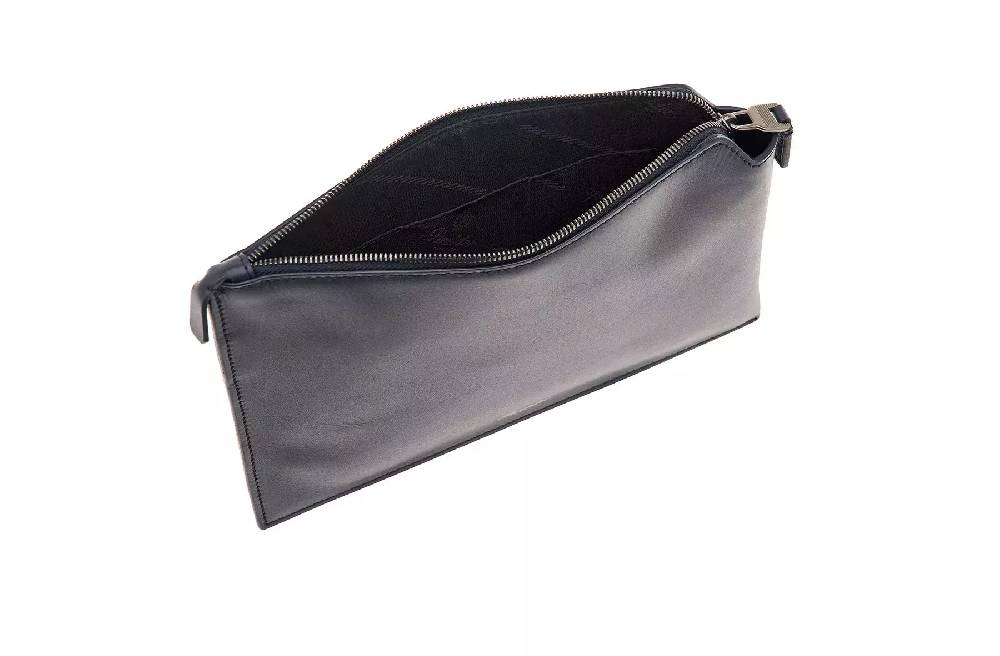 Pineider Pouch Medium in Metro Smooth Sottocosto