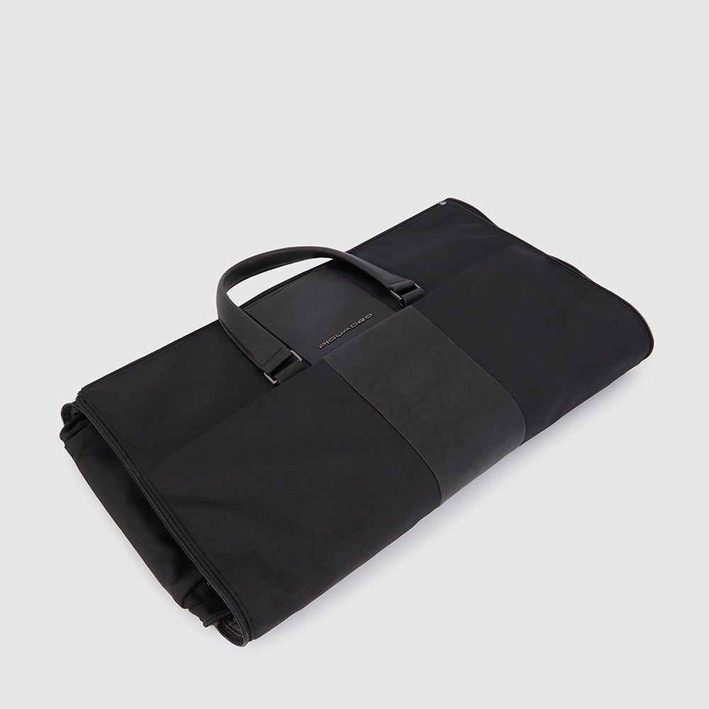 Piquadro Hanging garment duffel bag in recycled fabric Acquista Ora