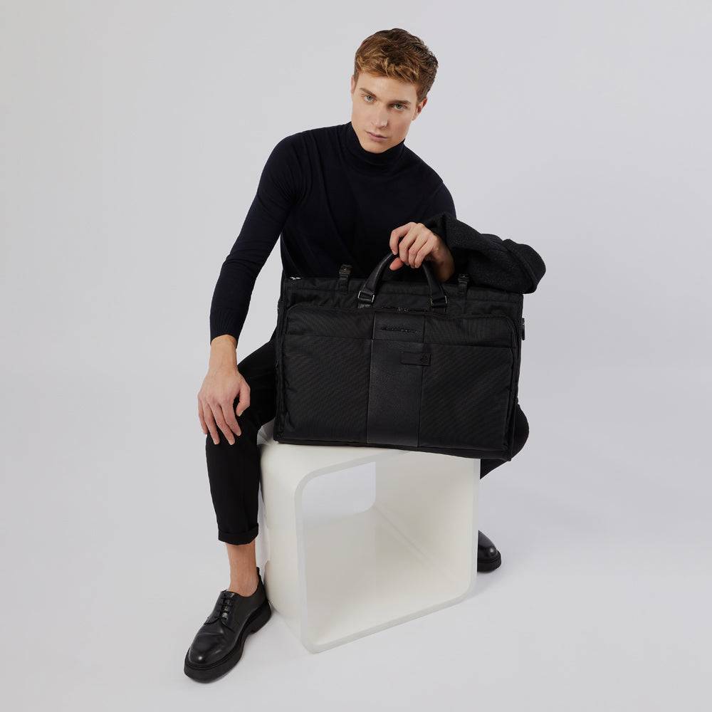 Piquadro Folding garment bag in recycled fabric Qualità Garantita
