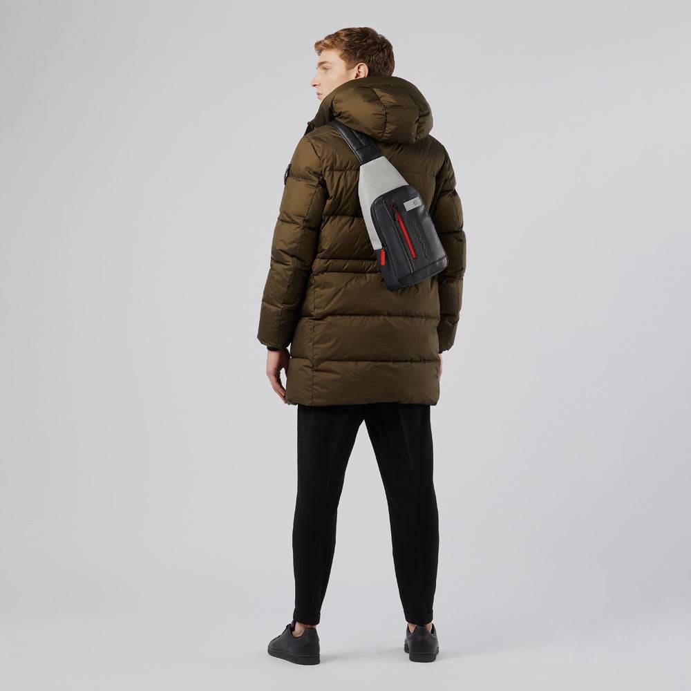 Piquadro Mono sling bag with LED light In Vendita