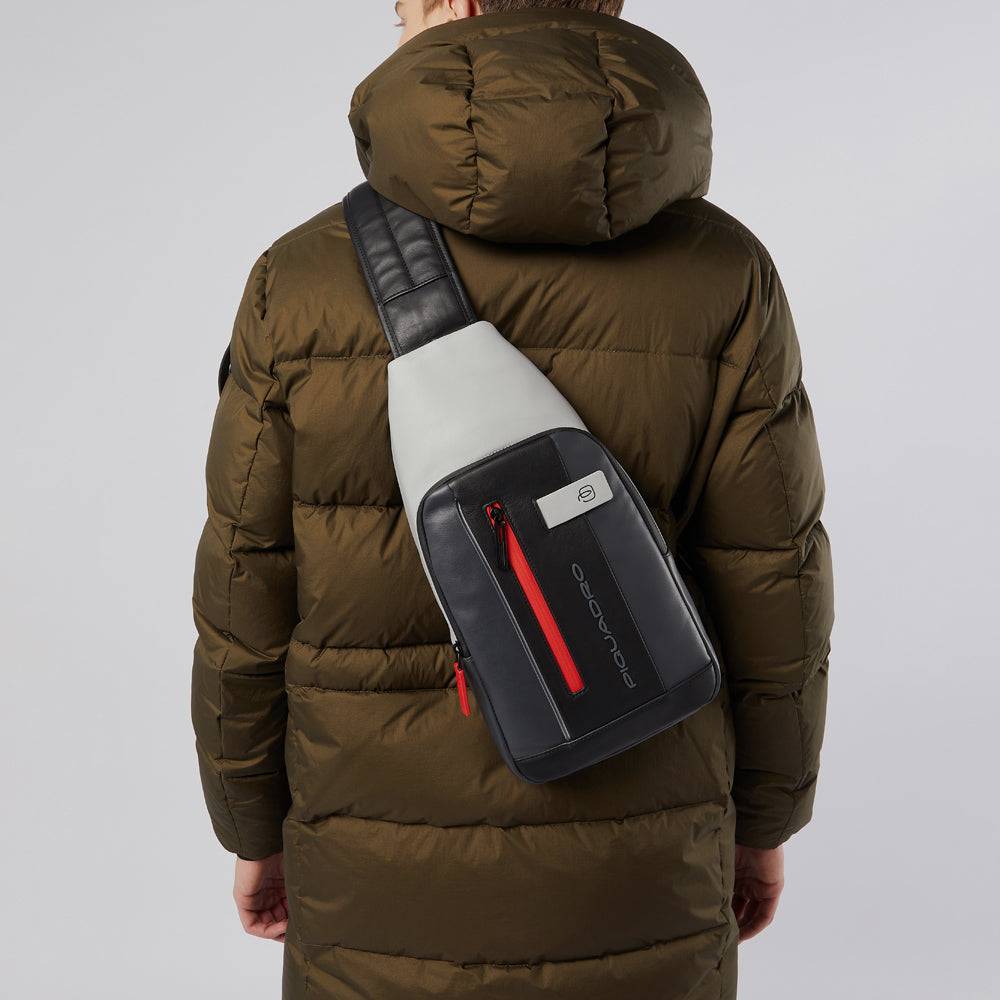 Piquadro Mono sling bag with LED light In Vendita
