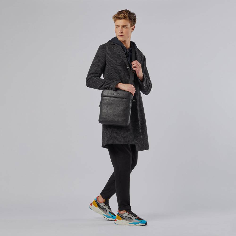 Piquadro Expandable iPad® crossbody bag with front pocket Nuova
