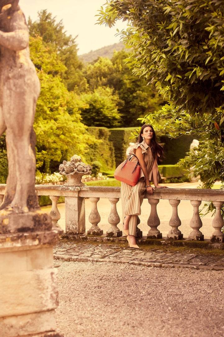 Roberta Gandolfi Fernanda Tote in rafia con finiture in pelle di vitello a doppia portabilità mano o shopping In Vendita
