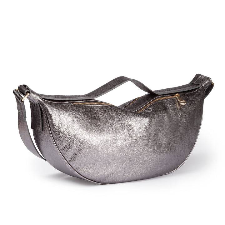 Roberta Gandolfi Micol Banana cross body in vitello martellato metal con tracolla regolabile 2025