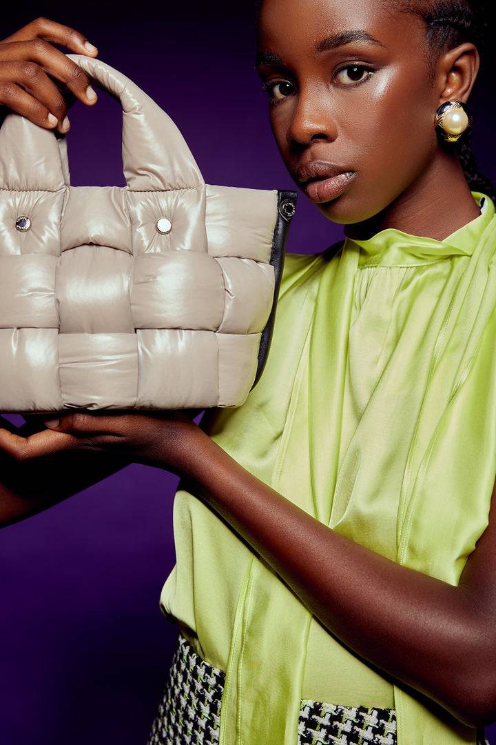 Roberta Gandolfi Greta Mini borsa in tessuto antigoccia imbottita ed intrecciata a mano con finiture in pelle Offerte