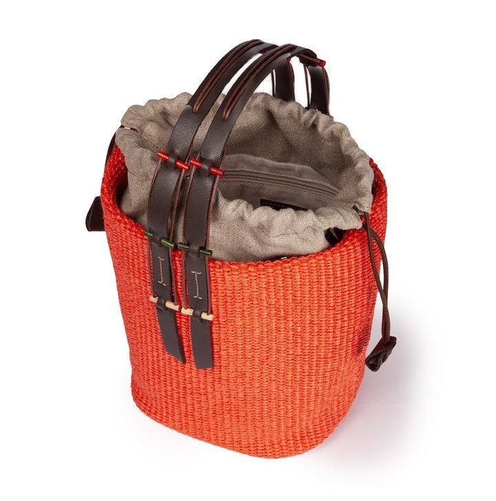 Roberta Gandolfi Fernanda Bucket in rafia con finiture in pelle di vitello con tracolla staccabile Vendita Calda