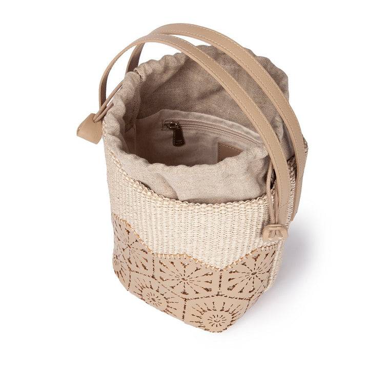 Roberta Gandolfi Giulia Bucket in rafia e pelle il pannello tagliato al laser è interamente cucito a mano con tracolla staccabile Saldi Di Fabbrica