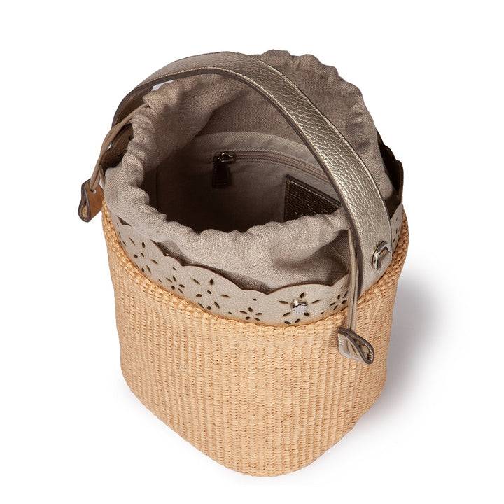Roberta Gandolfi Diletta Bucket in rafia con balza in pelle laserata con tracolla staccabile Promozione