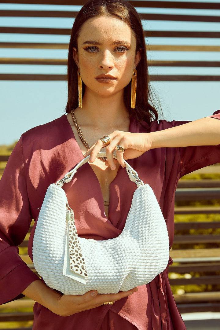 Roberta Gandolfi Beatrice Hobo small in raffia e finiture in pelle con dettaglio animalier e tracolla staccabile Qualità