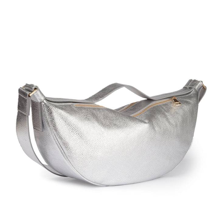 Roberta Gandolfi Micol Banana cross body in vitello martellato metal con tracolla regolabile Acquista Ora