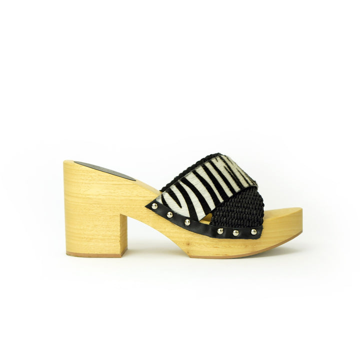 Roberta Gandolfi Diva Zebra sandali in legno incrociato con platform in rafia e pony stampa animalier Soddisfazione Garantita