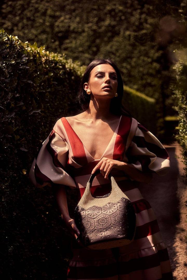 Roberta Gandolfi Giulia Handbag in rafia e pelle il pannello tagliato al laser è interamente cucito a mano con tracolla staccabile Fino Al -60%
