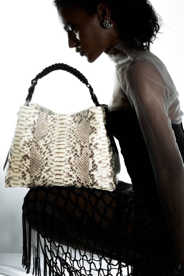 Roberta Gandolfi Amina Pitone large borsa a mano in pitone e finiture in pelle di vitello con manico tubolare fasciato e tracolla staccabile Novità