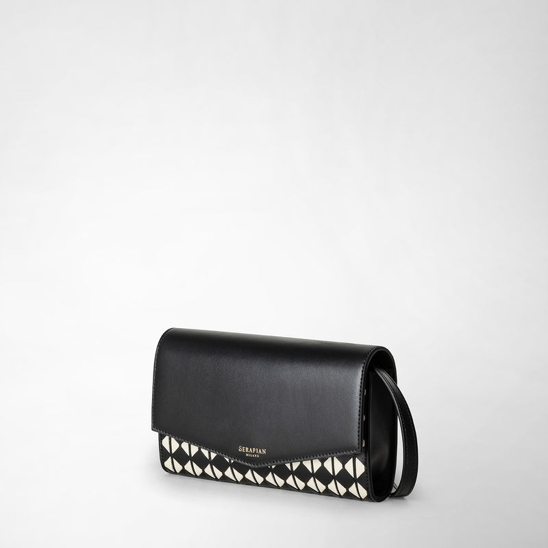 Serapian Clutch con tracolla in mosaico nero-panna Presa