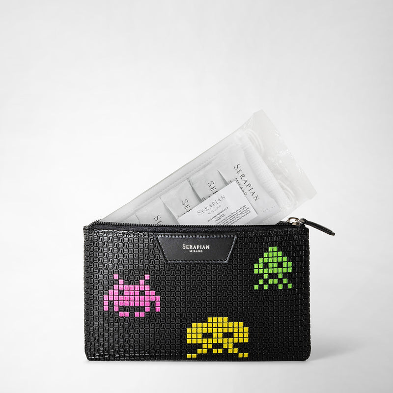 Serapian Pouch con zip in stepan nero space invaders Offerta Pasqua