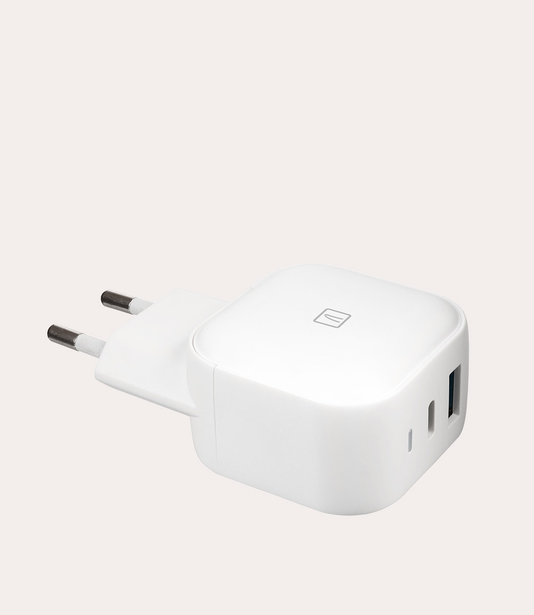 Tucano Doppio caricabatteria da parete USB-A/USB-C GaN da 38W Affare Del Giorno