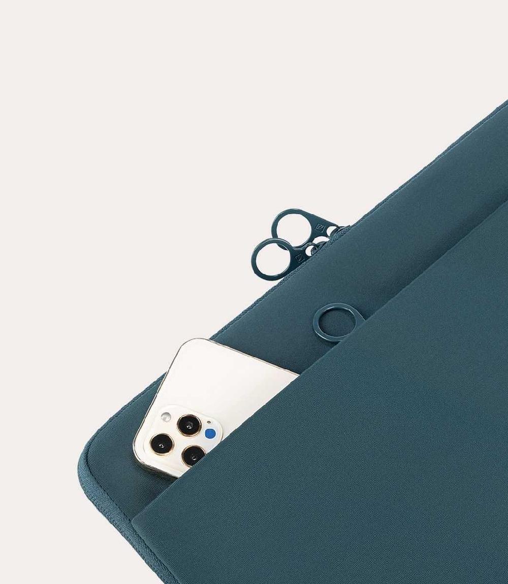 Tucano Second skin per MacBook Pro 16" e laptop 15.6" In Saldo