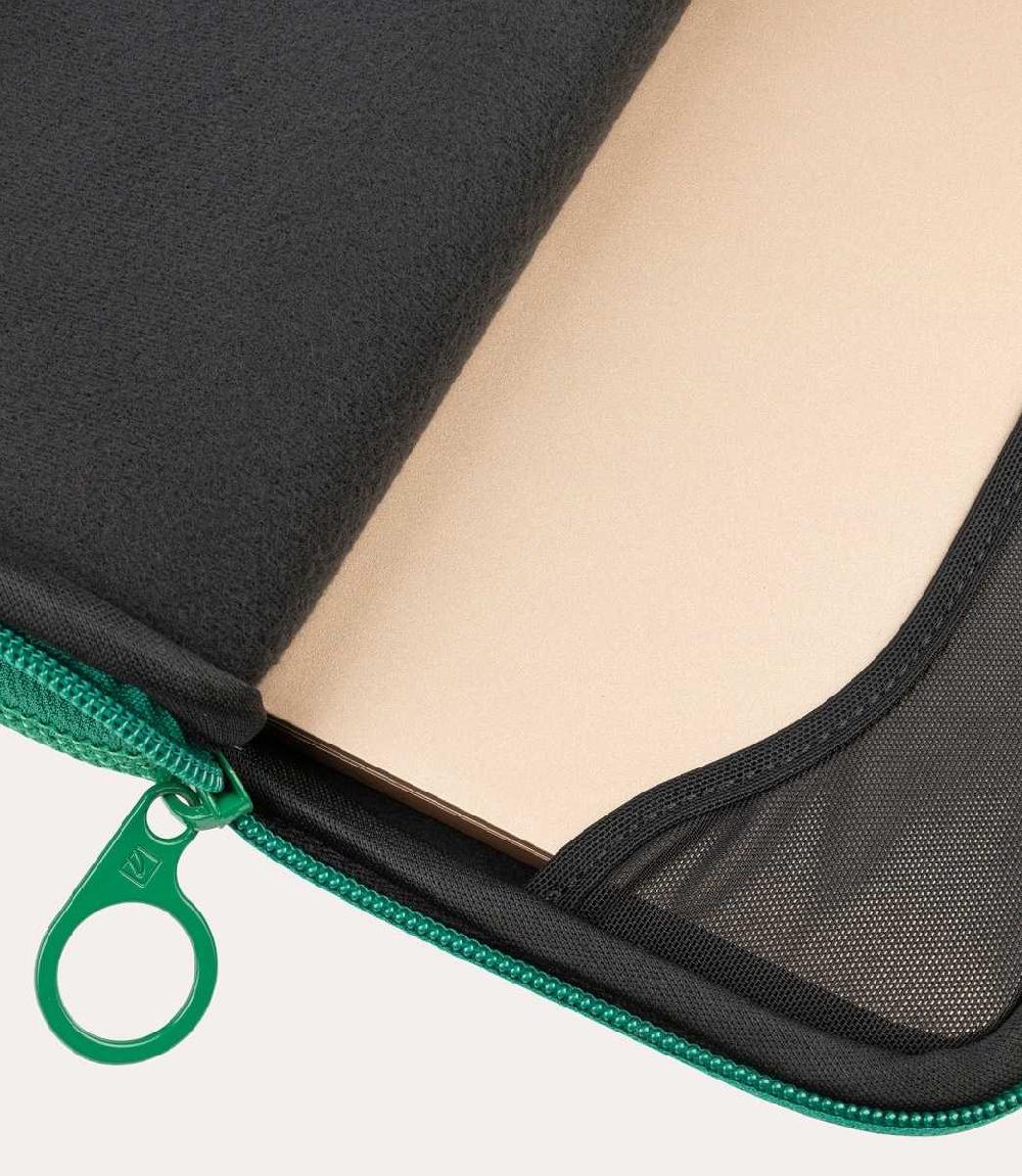 Tucano Second skin per laptop 12" e MacBook Air/Pro 13" In Linea