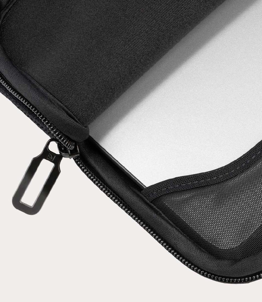 Tucano Second Skin per MacBook Pro 14" Promozione
