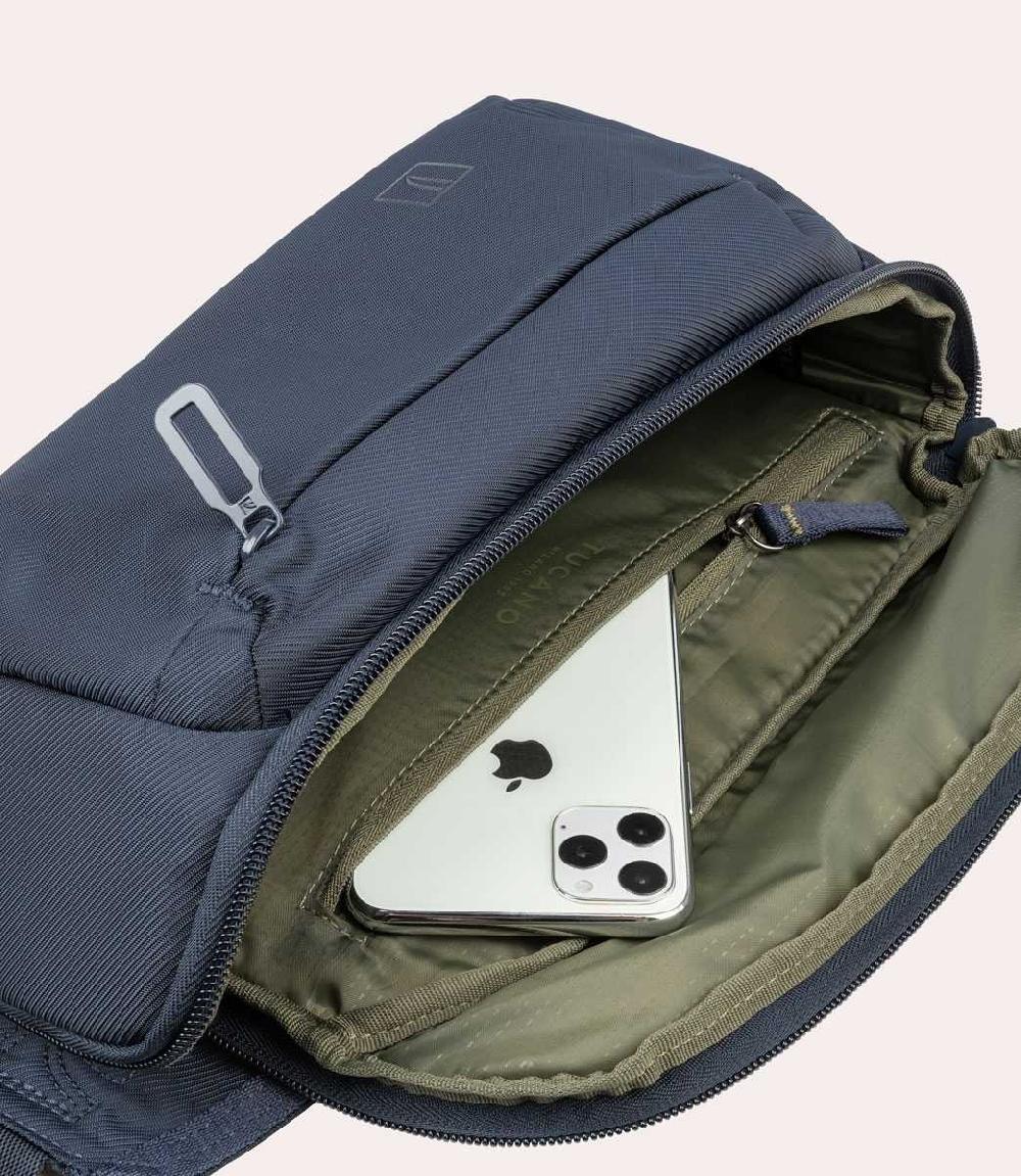 Tucano Crossbody bag Vendita