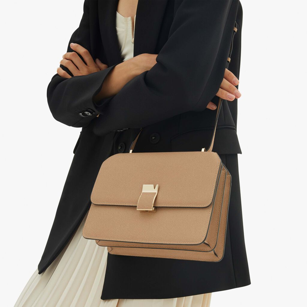 Valextra Borsa a tracolla comoda e versatile in Pelle Beige | Valextra Convenienza