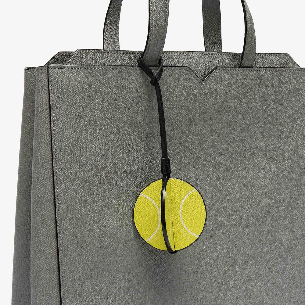 Valextra Charm palla da tennis Donna in Pelle Gialla e Nera | Valextra Negozio