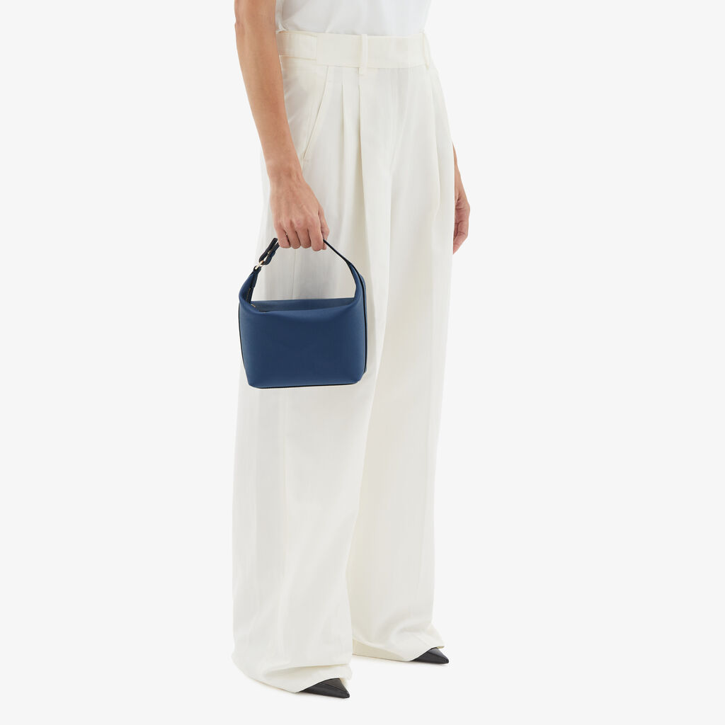 Valextra Portafoglio grande di Lusso in Pelle Blu Zaffiro | Valextra Shopping Online