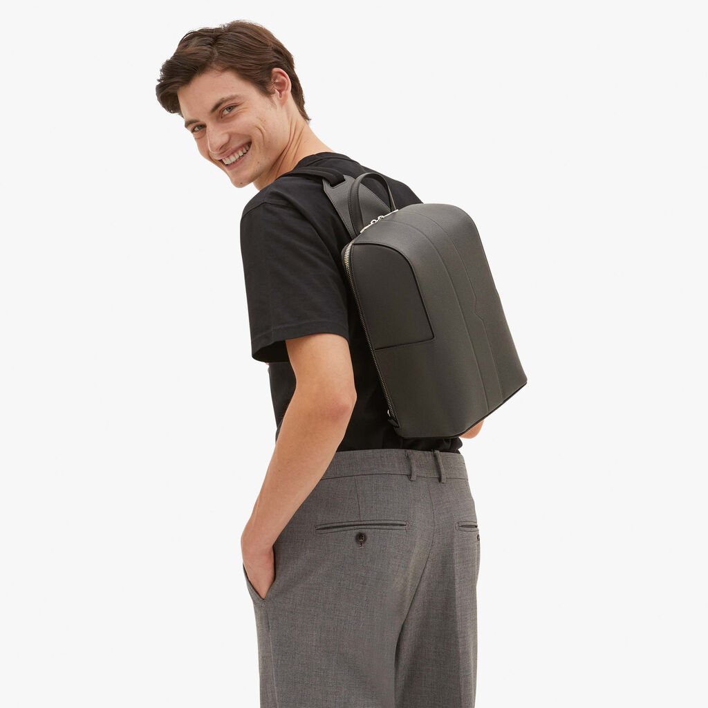 Valextra Zaino monospalla elegante in Pelle Grigia | Valextra V-Line In Saldo