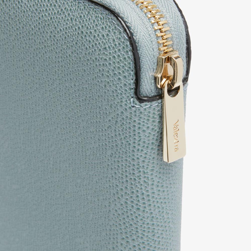 Valextra Portafoglio da Donna di Lusso in Pelle Azzurra | Valextra Zip Around 2025