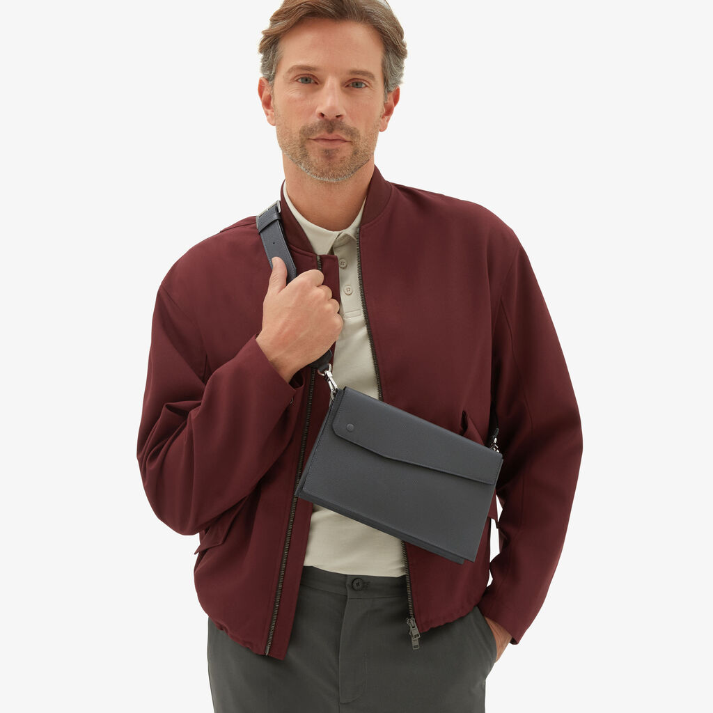 Valextra Borsa a tracolla da Uomo Mini in Pelle Grigia | Valextra Pocket Soddisfazione Garantita