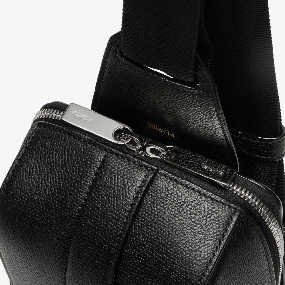 Valextra Zaino monospalla piccolo in Pelle Nera | Valextra V-Line Acquista Ora