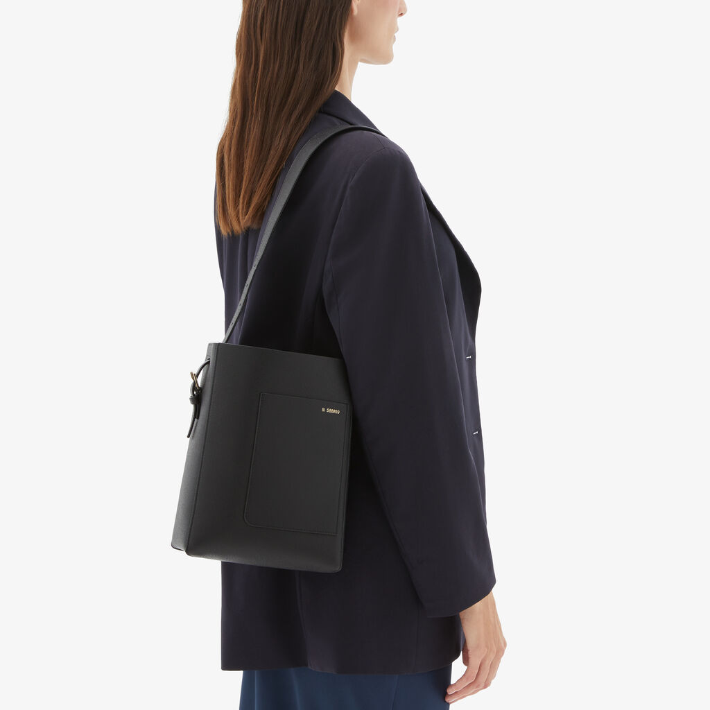 Valextra Borsa a secchiello da Donna di Lusso in Pelle Nera | Valextra Soft Nuovo