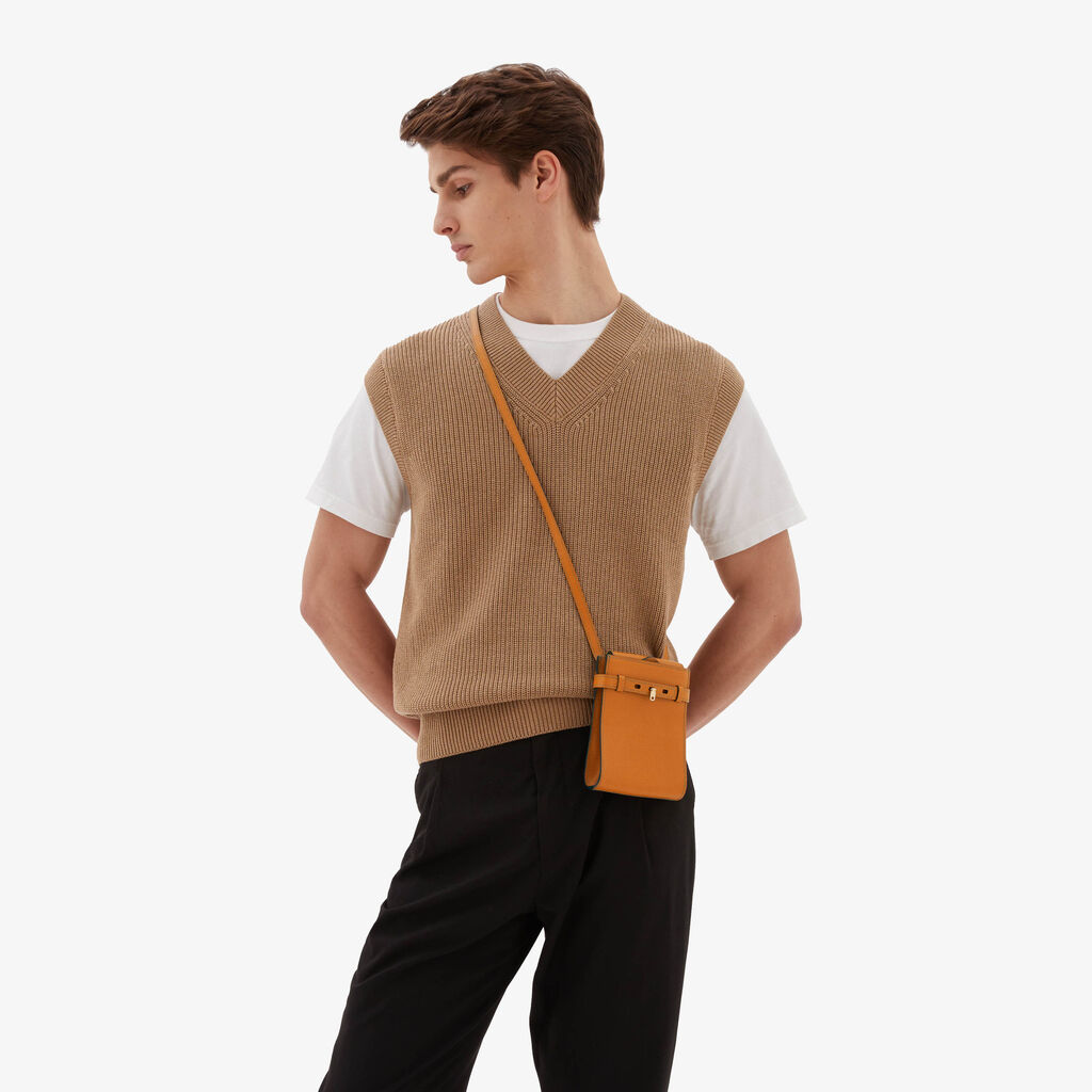 Valextra Borsa a tracolla Micro in Pelle Marrone | Valextra Brera Acquista Ora