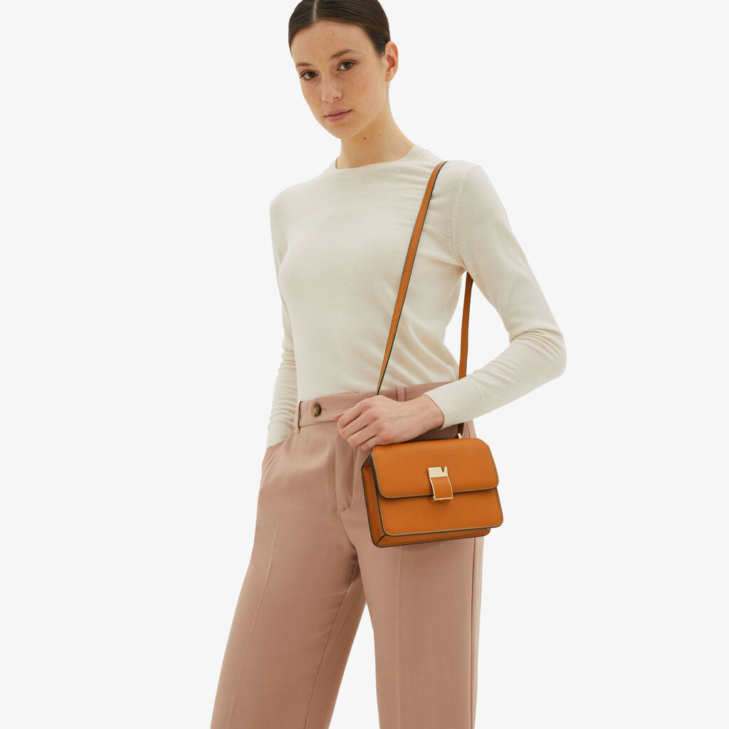 Valextra Borsetta a spalla Mini in Pelle Marrone | Valextra NoLo Consegna Veloce