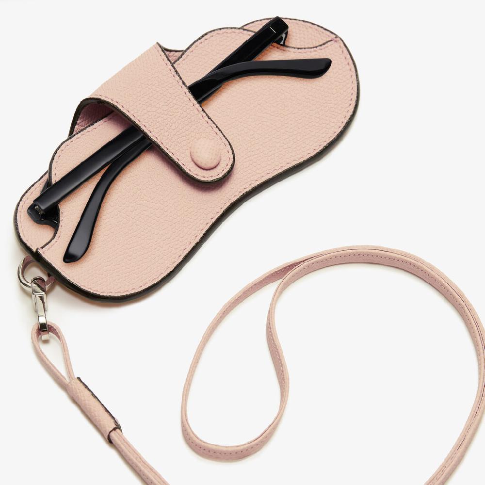 Valextra Porta Occhiali con Tracolla | Pelle di vitello Millepunte | Rosa Bonne Mine | Valextra In vendita