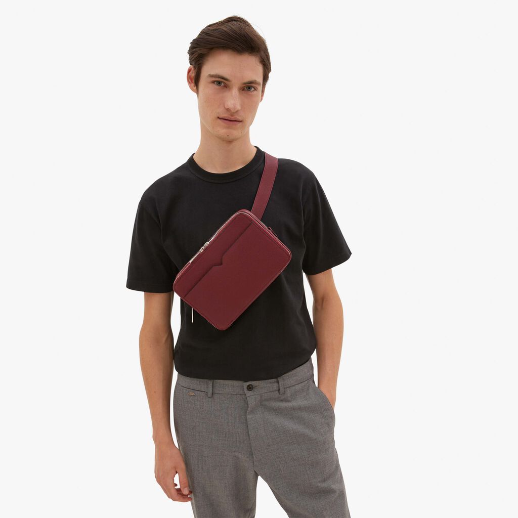 Valextra Borsetta versatile Bum Bag in Pelle Bordeaux | Valextra V-Line Prezzo di fabbrica
