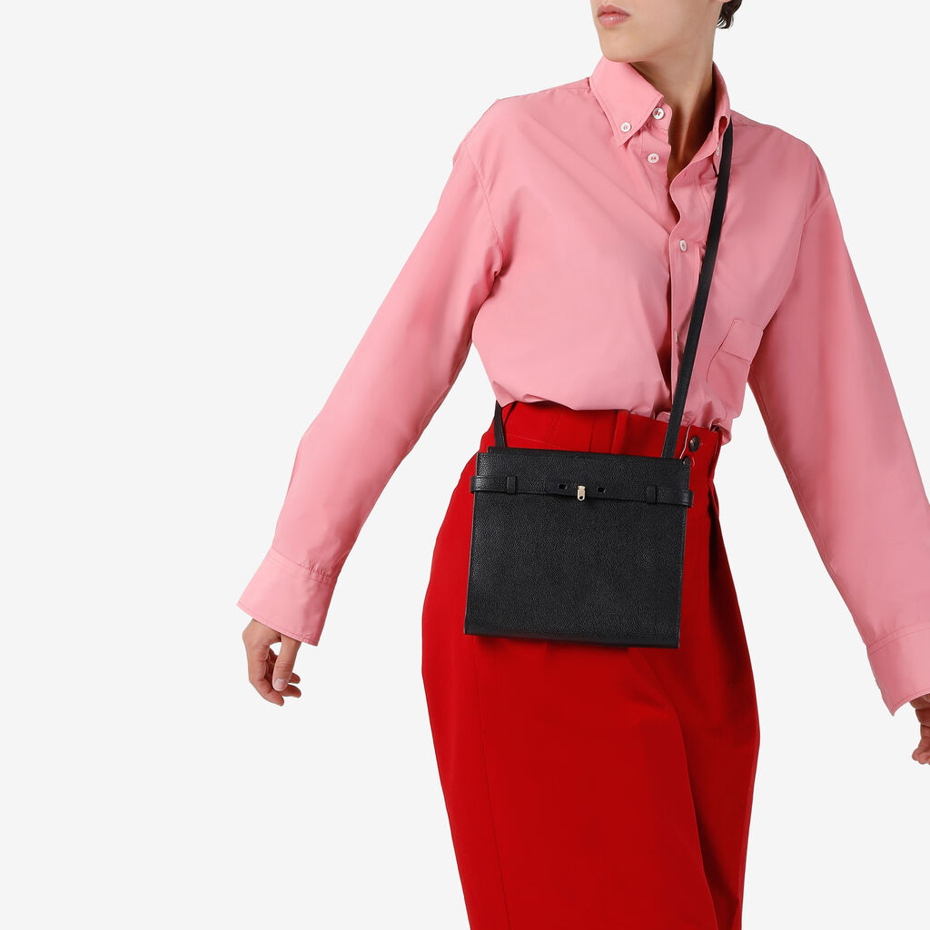 Valextra Borsa a tracolla Mini in Pelle Nera | Valextra Brera Latest fashion