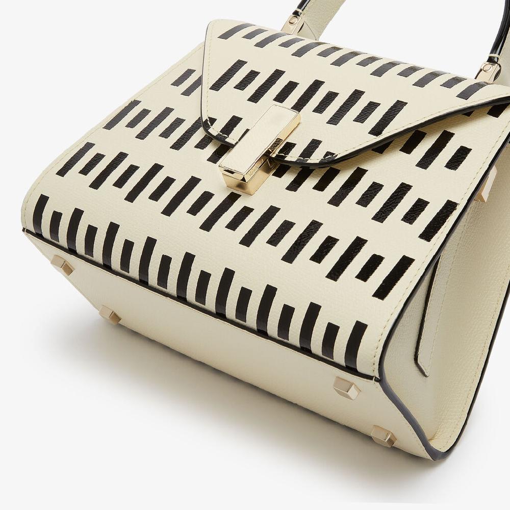 Valextra Borsa da Donna di Lusso in Pelle Bianca e Nera | Valextra Iside Offerta Pasqua