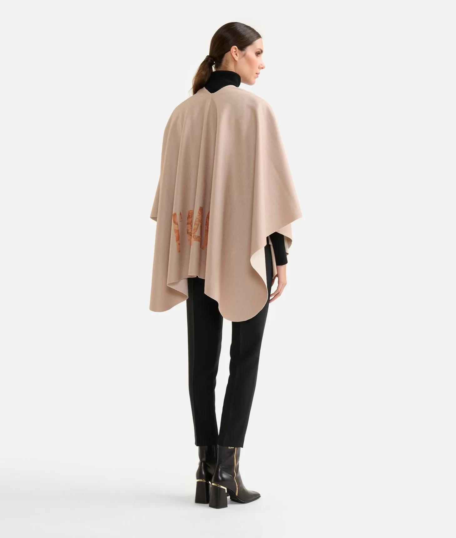 Alviero martini 1a classe Mantella in panno con logo 1ᴬ Classe Panna Online