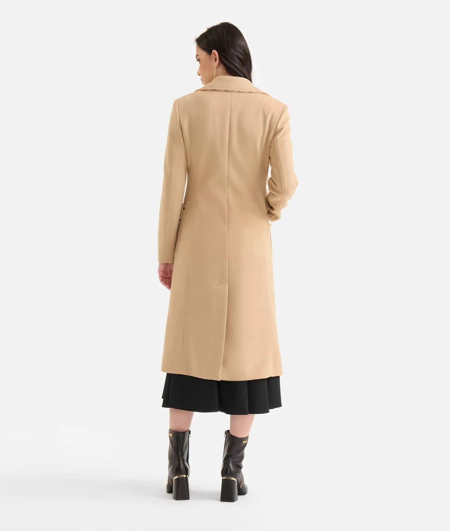 Alviero martini 1a classe Cappotto con dettaglio gioiello in velour Cammello Nuova