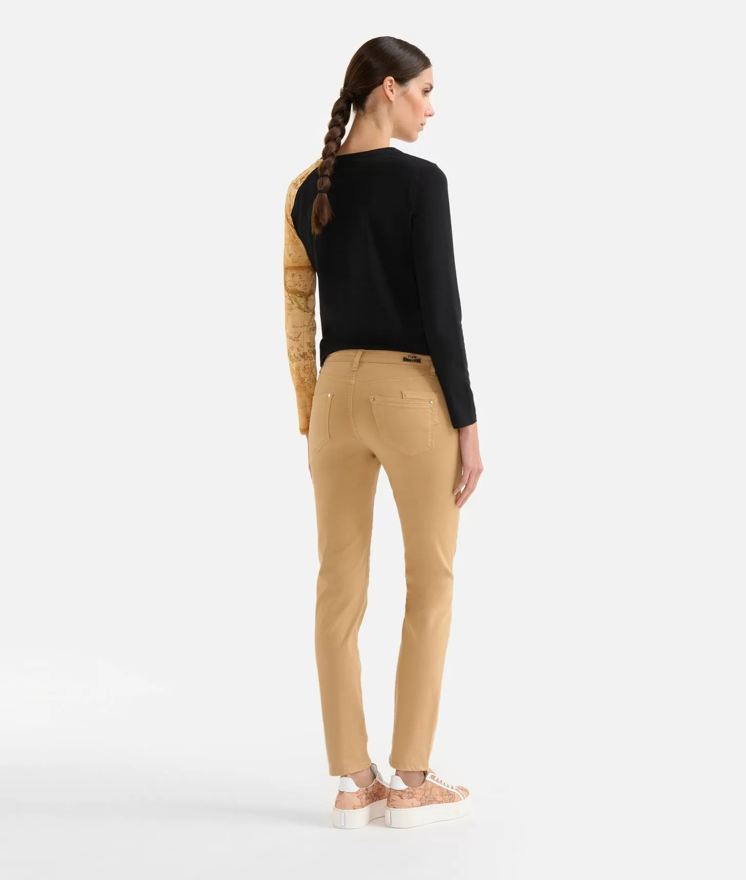 Alviero martini 1a classe Pantaloni in gabardina smerigliata tinti in capo con taschino Geo Classic Cammello Qualità Garantita